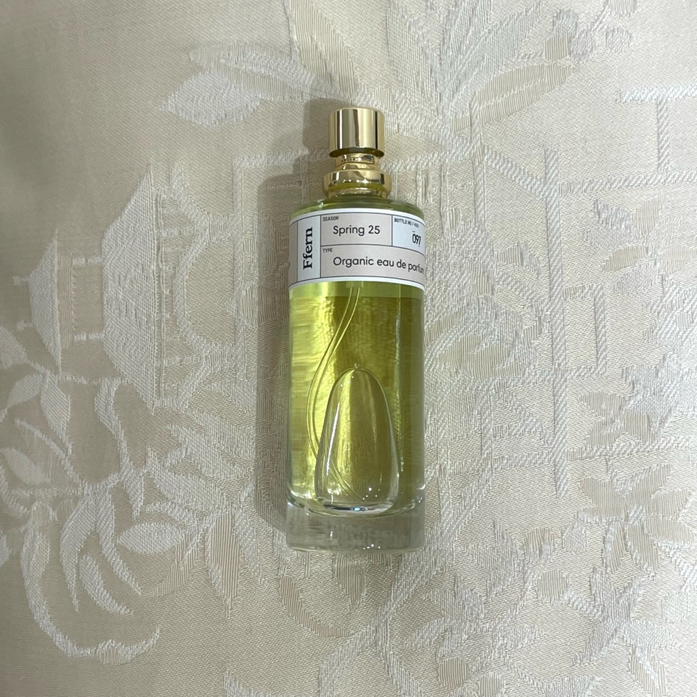 Collector’s Edition Spring 2025 Perfume – Subscription-Only, Complete Set - Picture 3 of 9